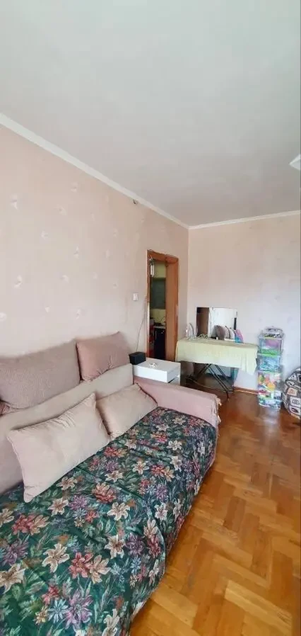 Продаж 2 кімн вуд.Бальзака,79.Троєщина 6