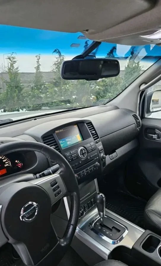 Nissan Navara 2.5 D 5