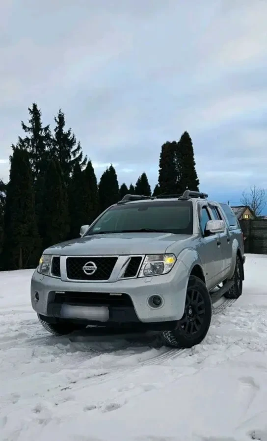 Nissan Navara 2.5 D 2