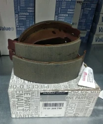 7701205758 Колодки бараб. Logan I / Sandero I