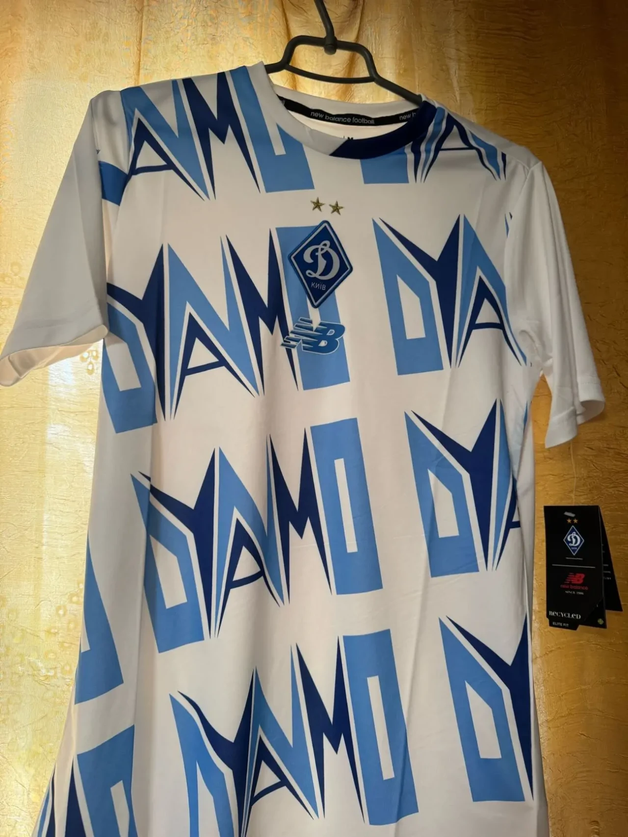 Футболка ФК Динамо Київ New Balance, біла з синім принтом (сезон 23/24 2