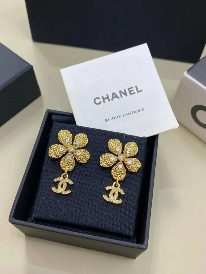 Сережки Chanell 9