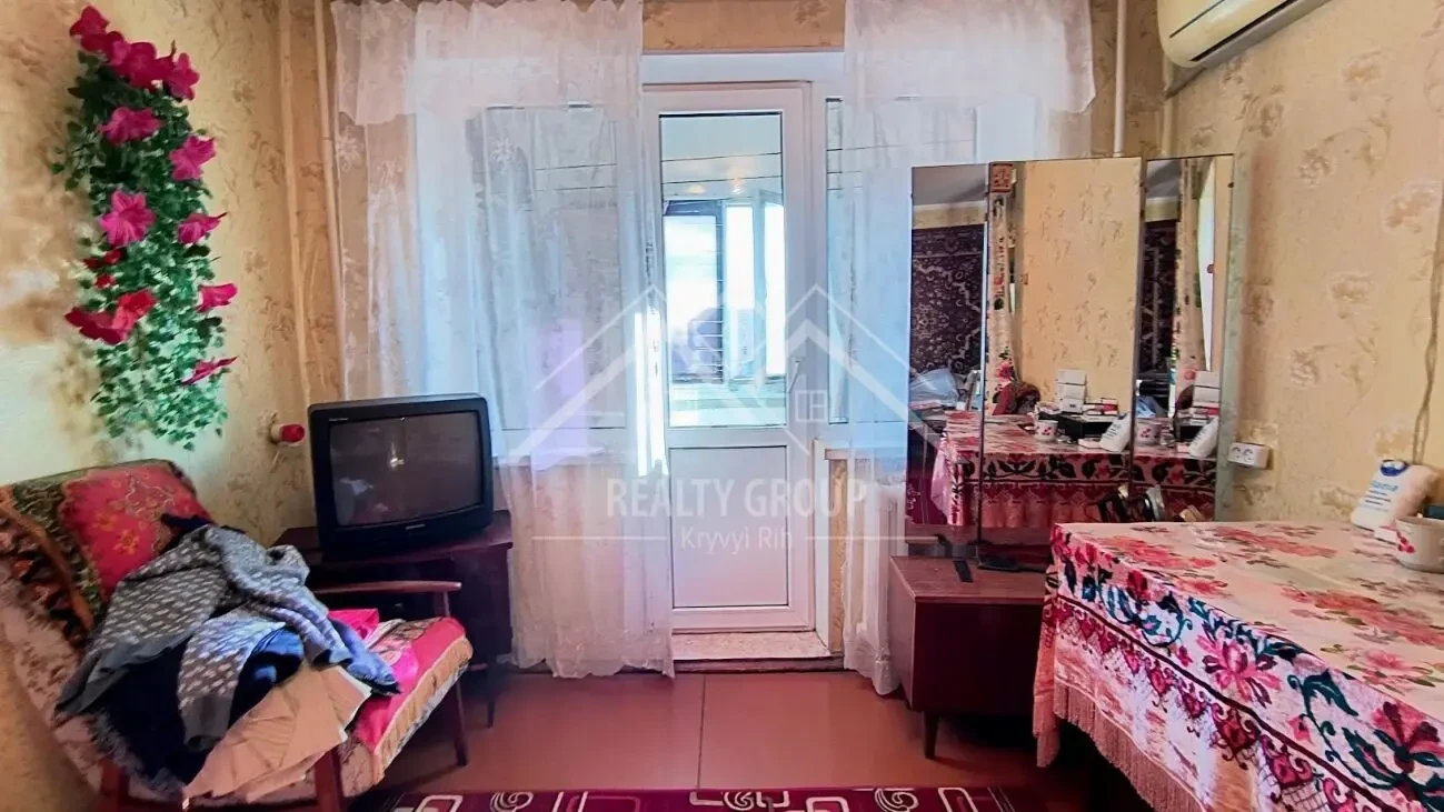 Продам 2к біля ЦМ-ринку