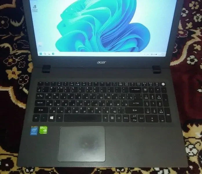 Ноутбук Acer Aspire E5-573G 2