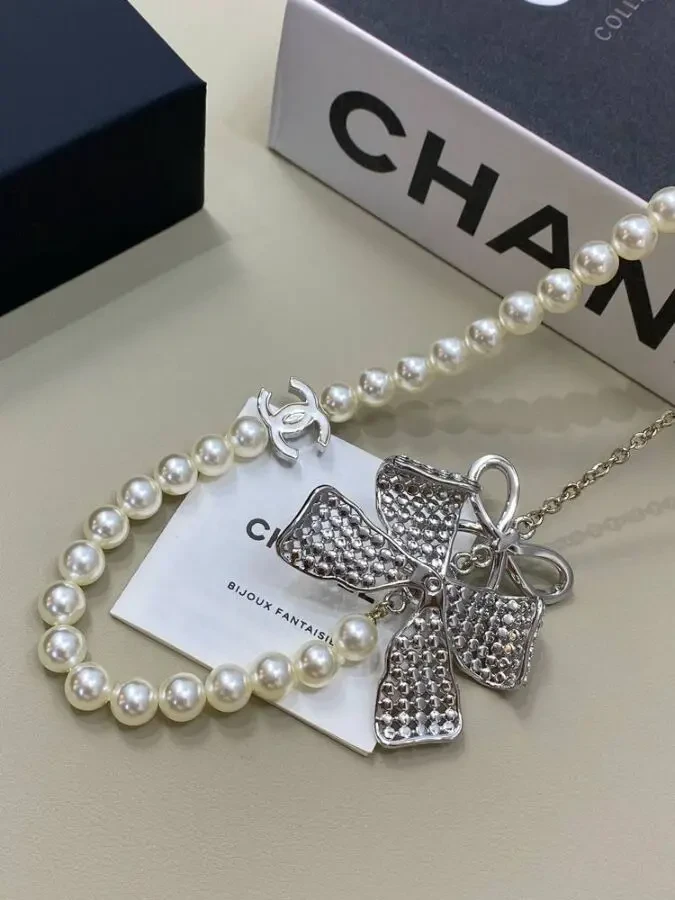 Намисто Chanell 5