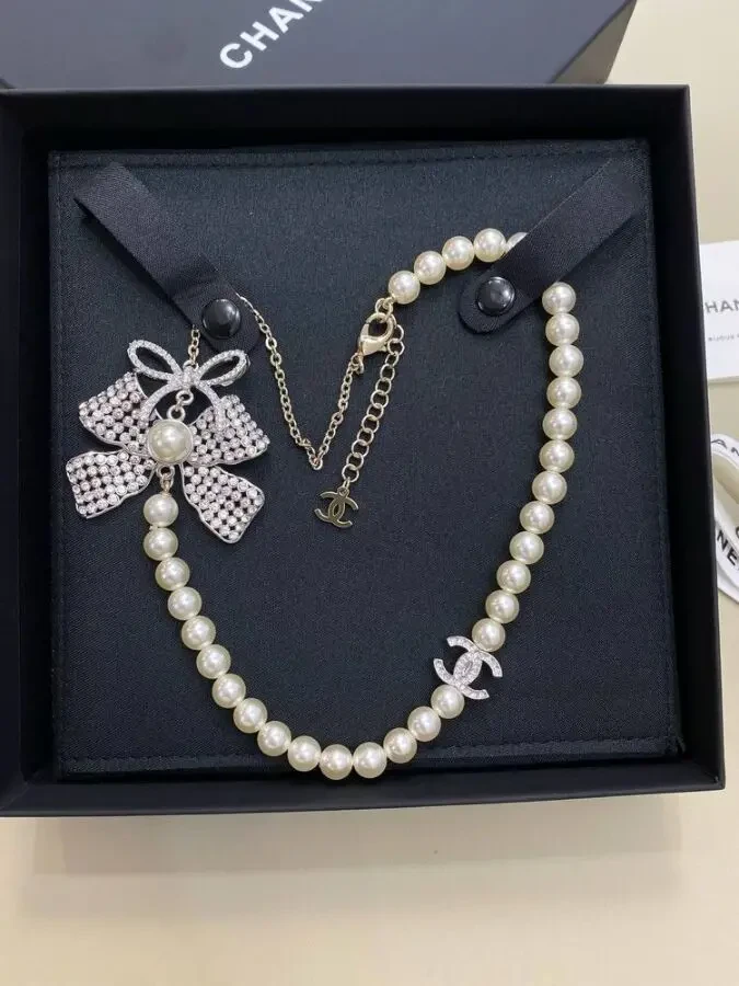 Намисто Chanell 4