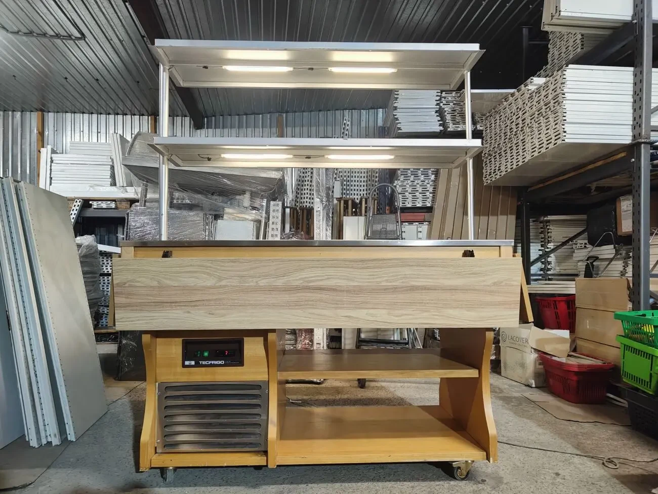 Салат бар Tecfrigo, Холодильна вітрина, холодильний стіл 10