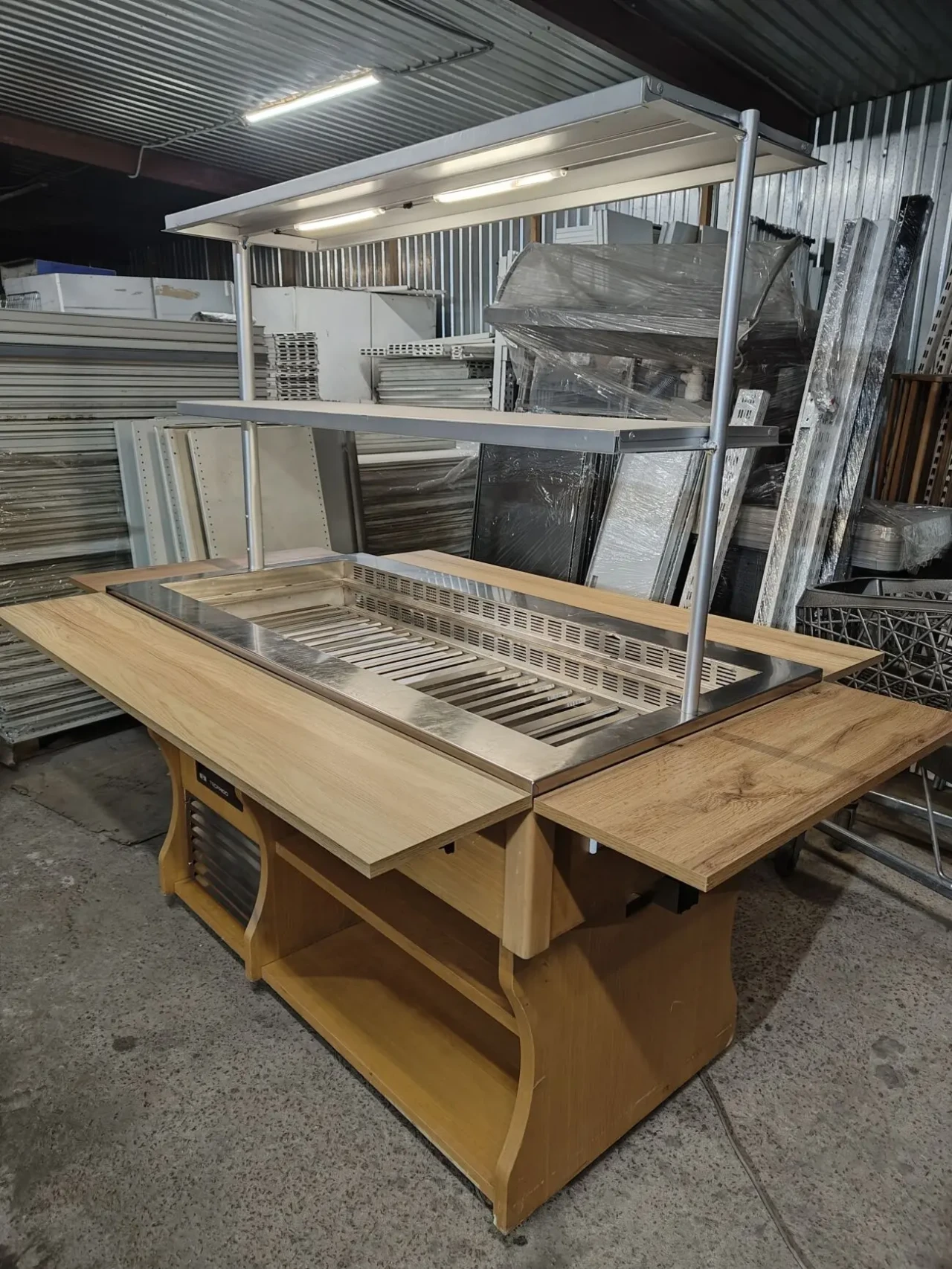 Салат бар Tecfrigo, Холодильна вітрина, холодильний стіл 8