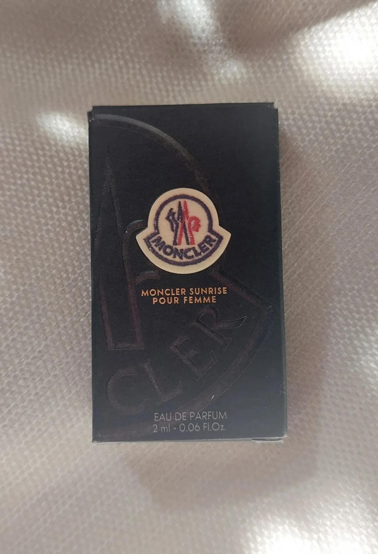 Женская парфюмированная вода пробник Moncler Sunrise Pour Femme 2