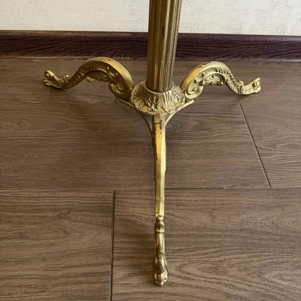 Вішалка для одягу вінтаж з Європи бронза 5