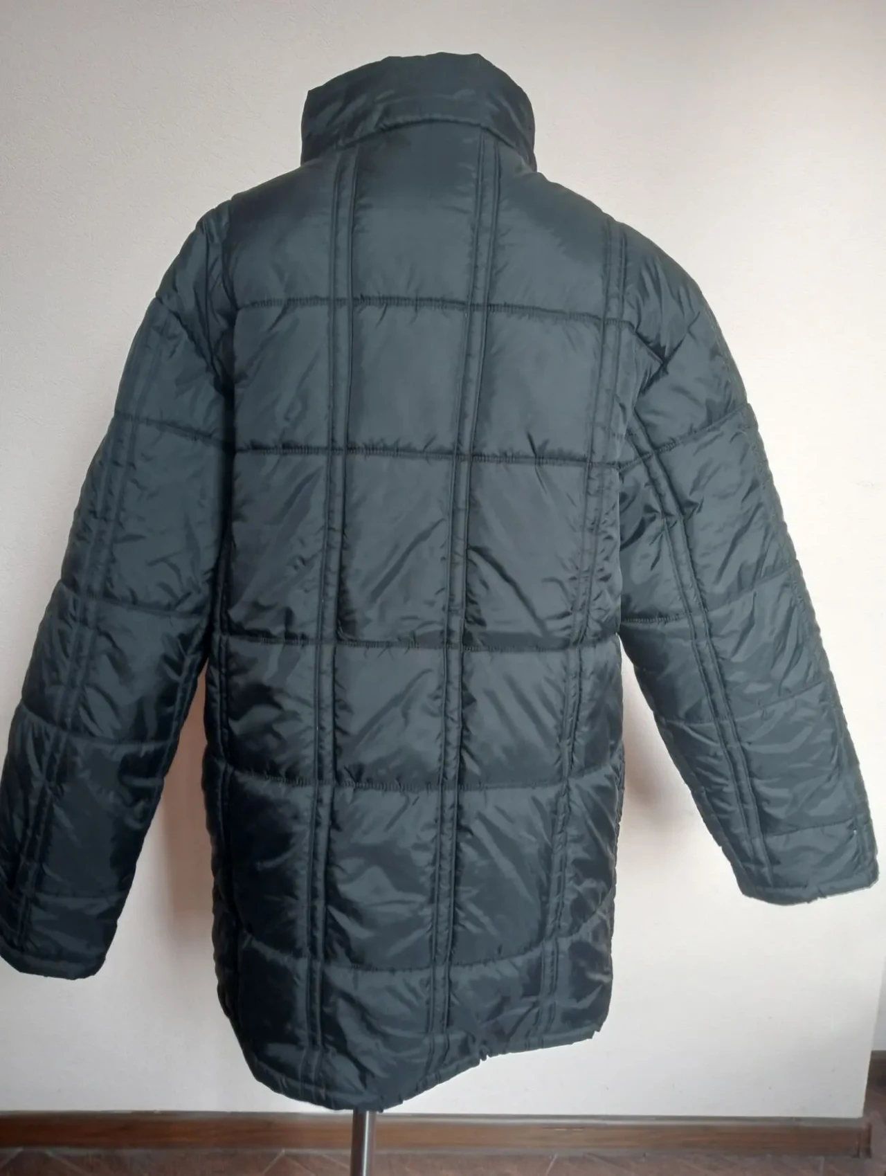 Куртка чоловіча чорна 2