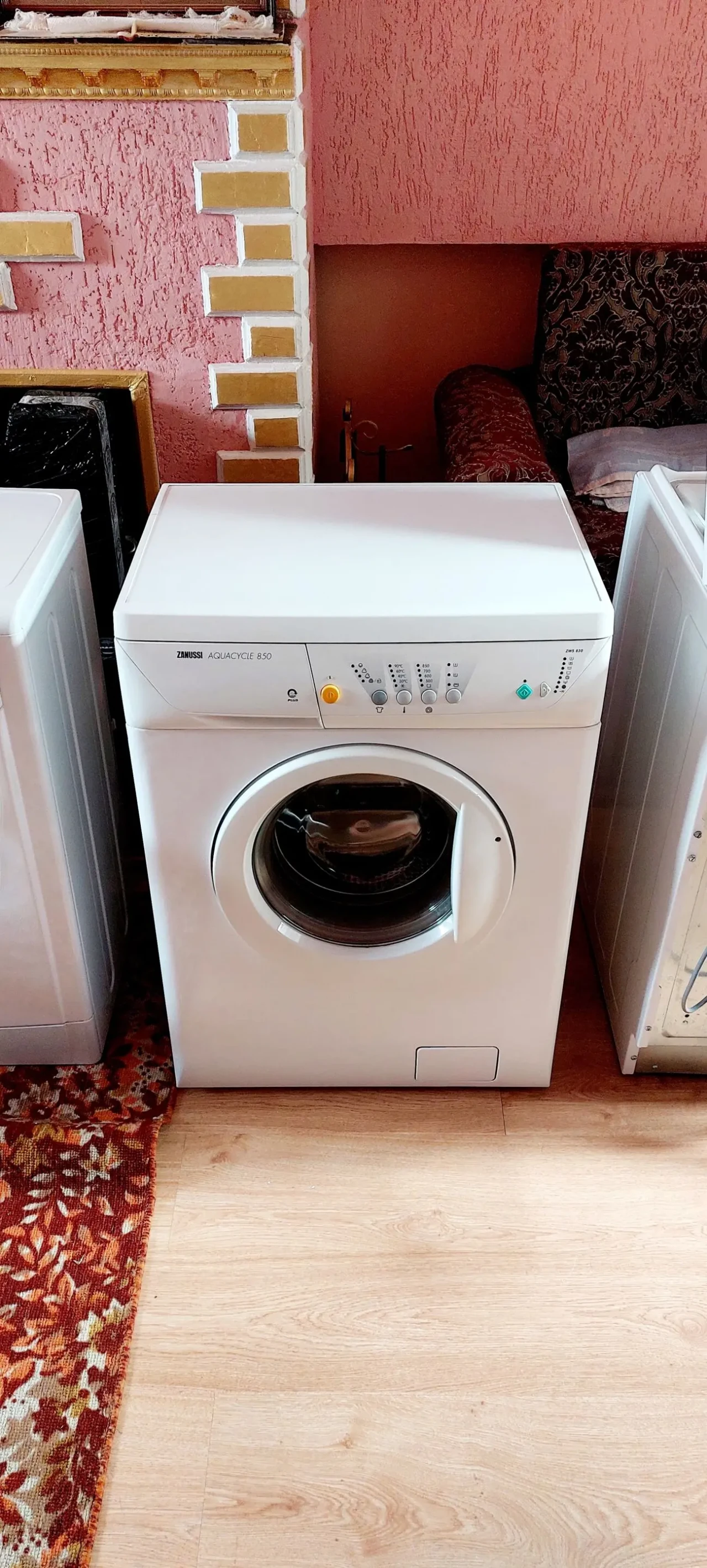 Пралка Zanussi ZWS 830, Італія