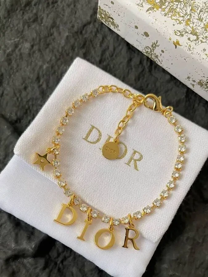 Підвіска Dior 9
