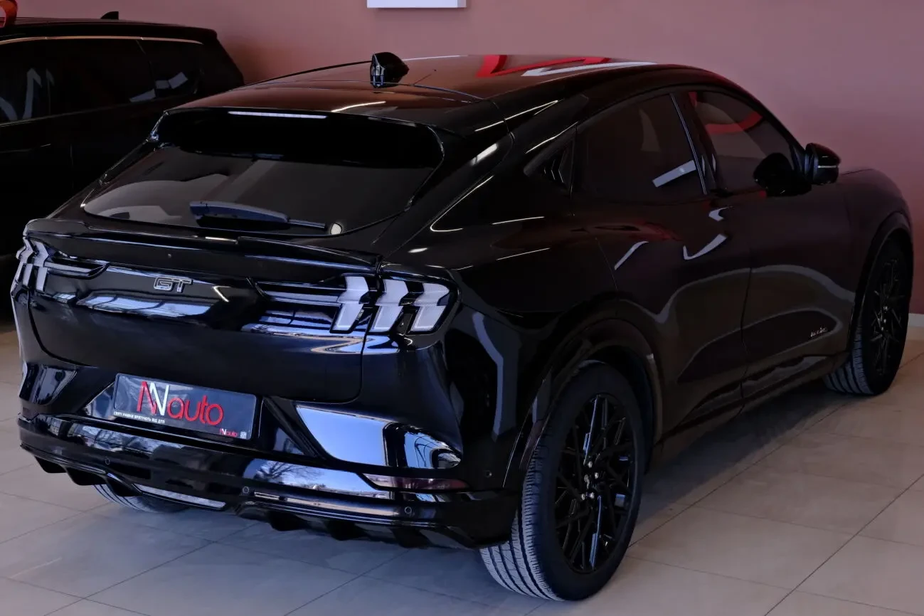 Ford Mustang Mach-E 5