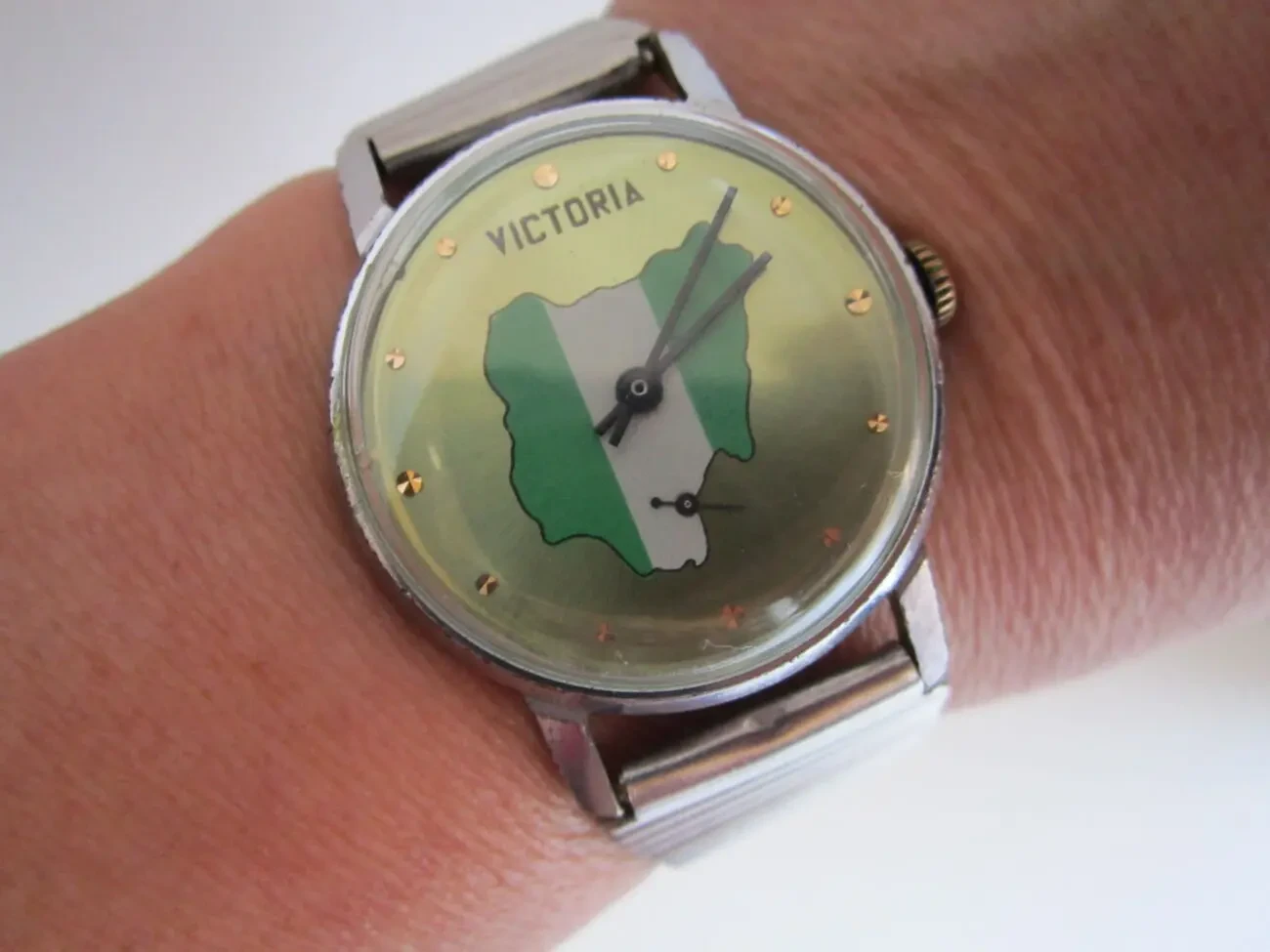 Часы мужские VICTORIA СССР 9