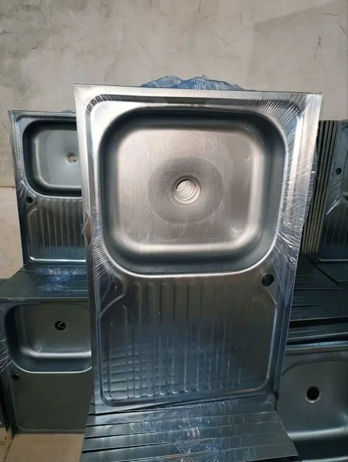 Кухонна мийка. Мийка Накладна 4