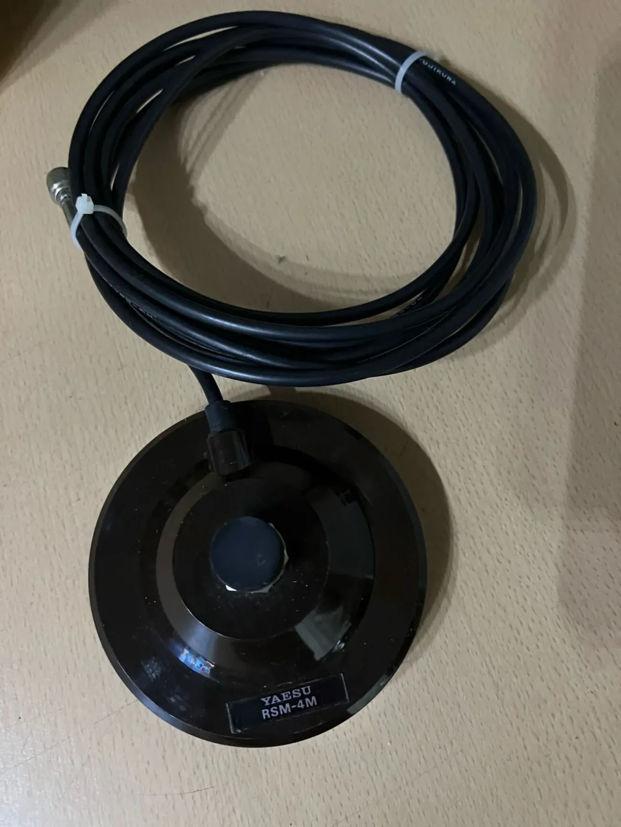 магнітне кріплення (основа) для автомобільної антени/реб