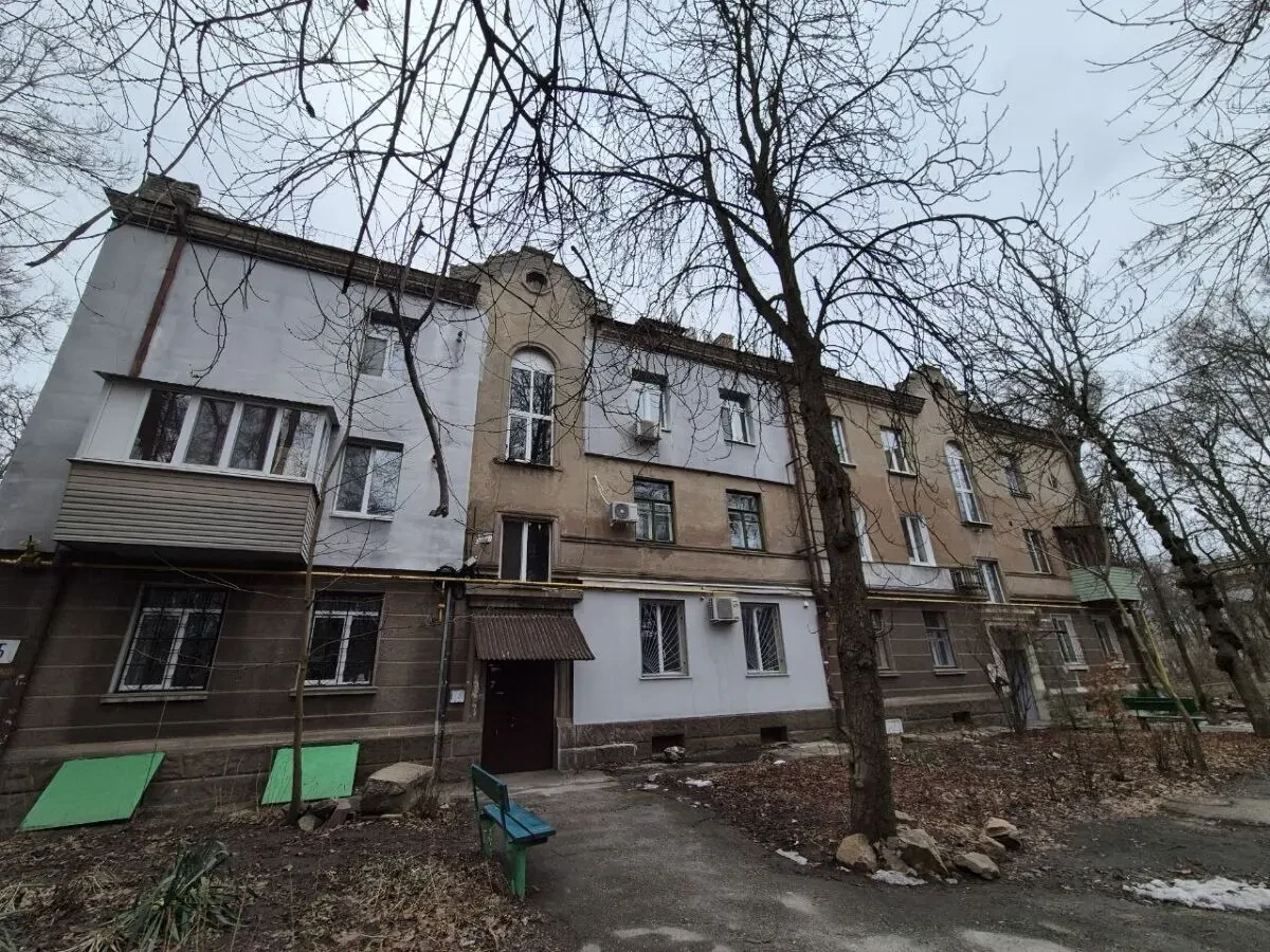 Продам 4 кімнатну квартиру пр. Науки, Лазаряна/Дііт 2