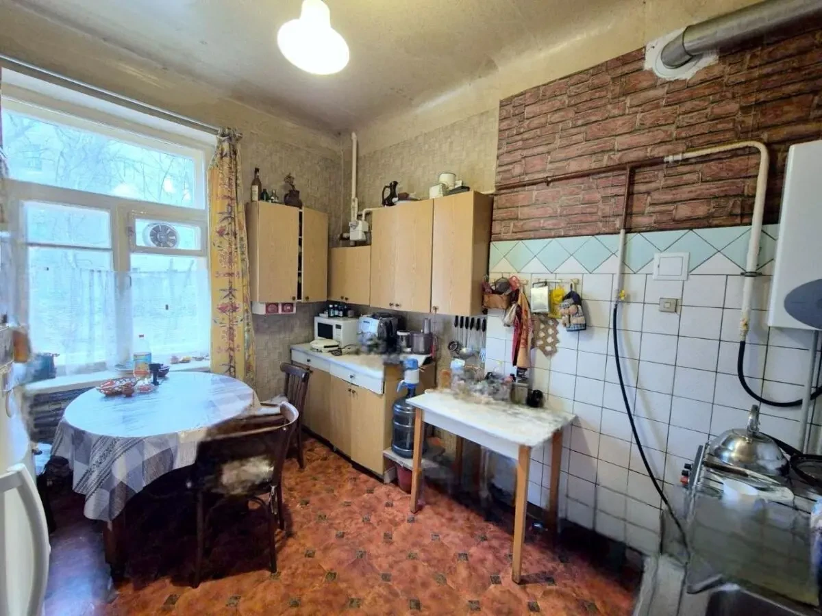 Продам 4 кімнатну квартиру пр. Науки, Лазаряна/Дііт 8