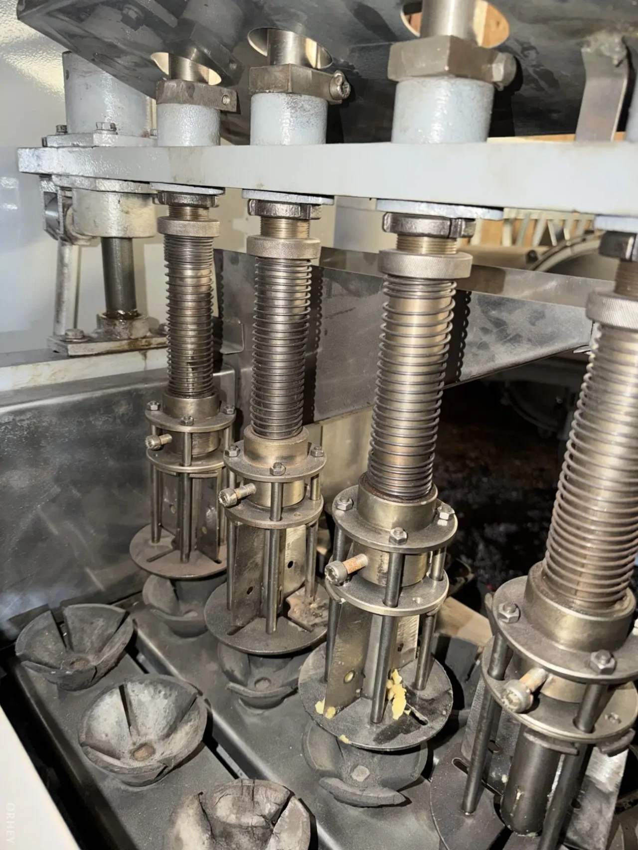 Яблукорізка для нарізання з видаленням серцевини А9-КАН 4