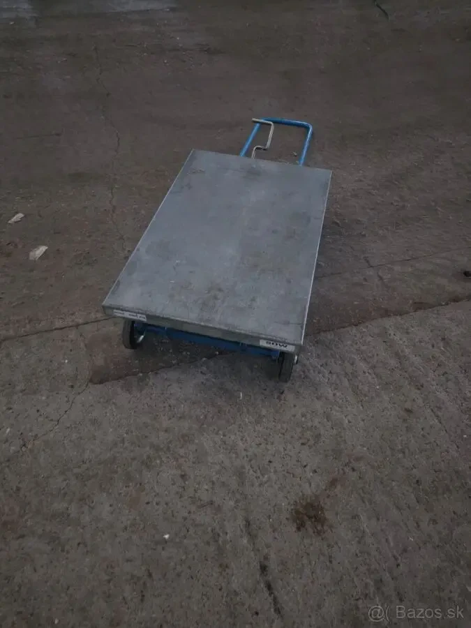 Гідравлічний стіл