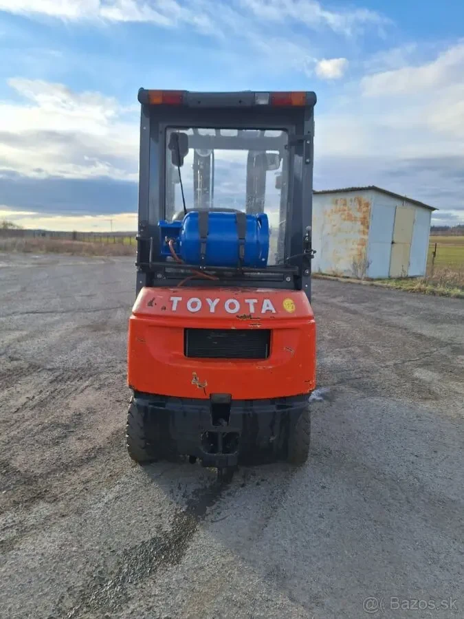 Вилочний навантажувач Toyota 42-7FG15 3