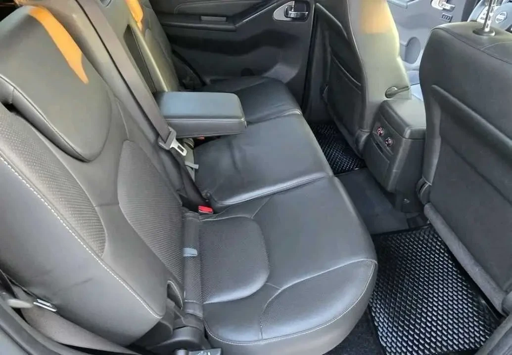 Nissan Pathfinder для військових 8