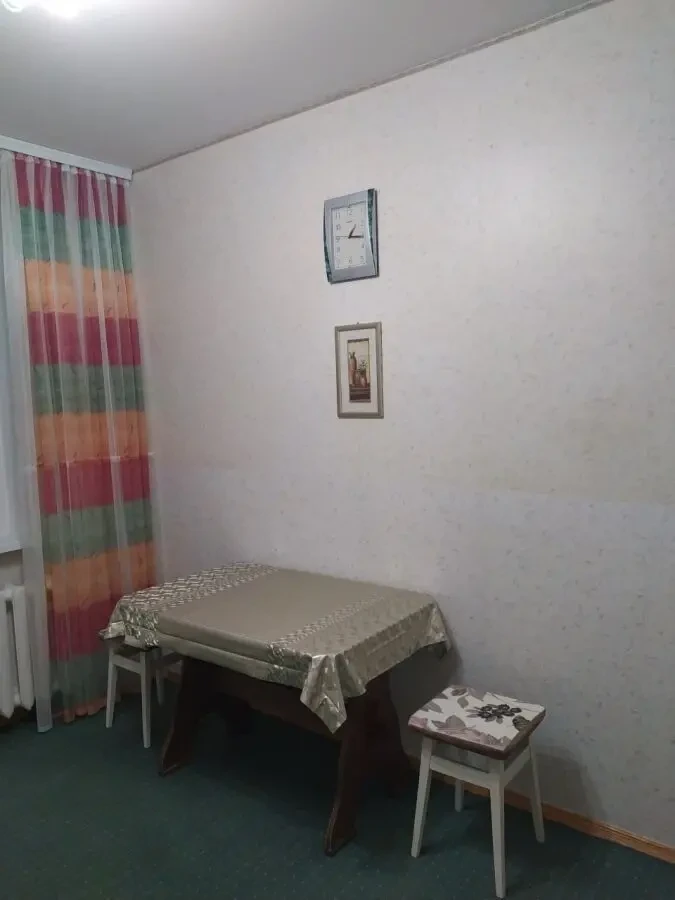 нерухомість 4