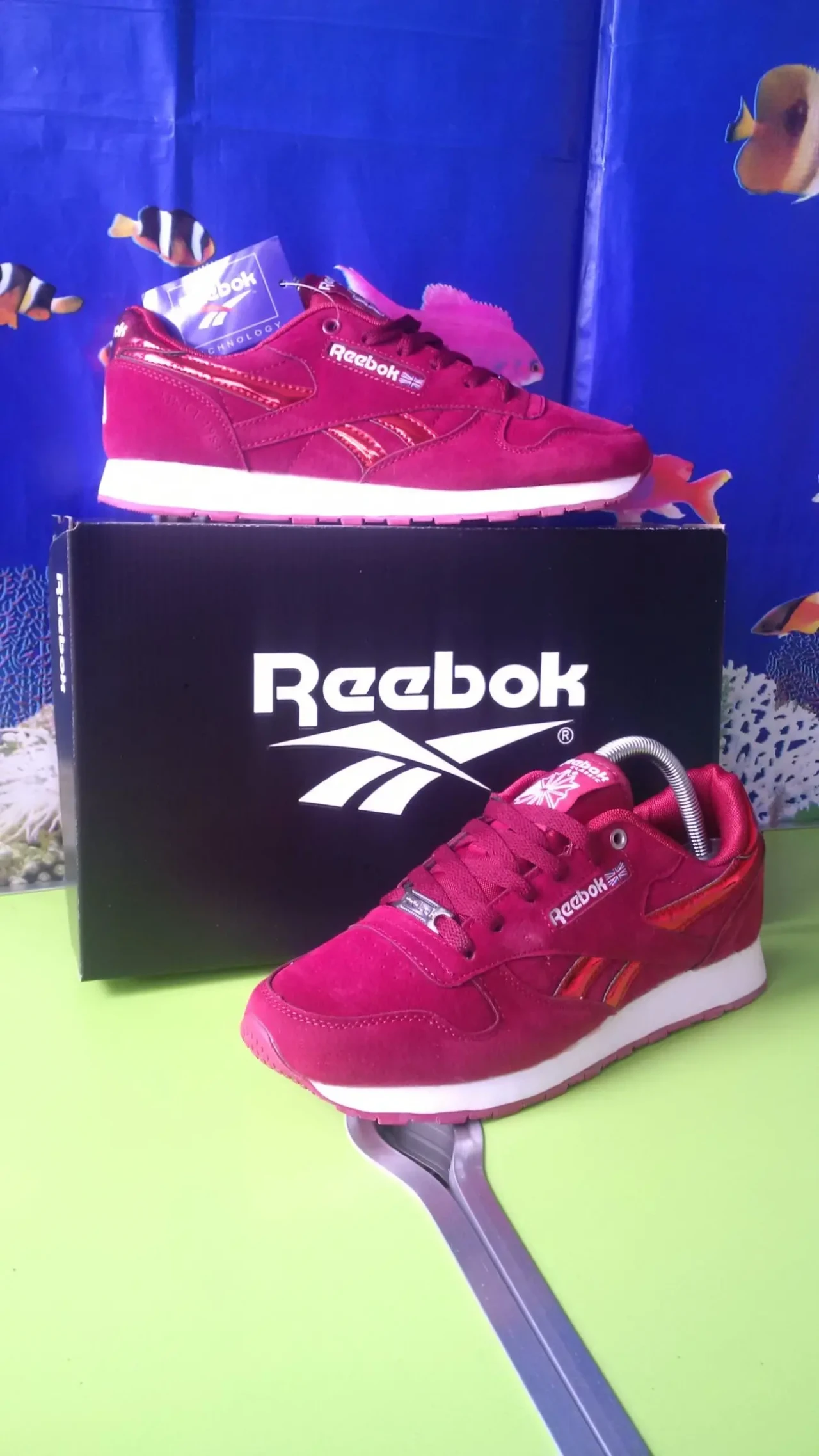 Жіночі кросівки Reebok classic