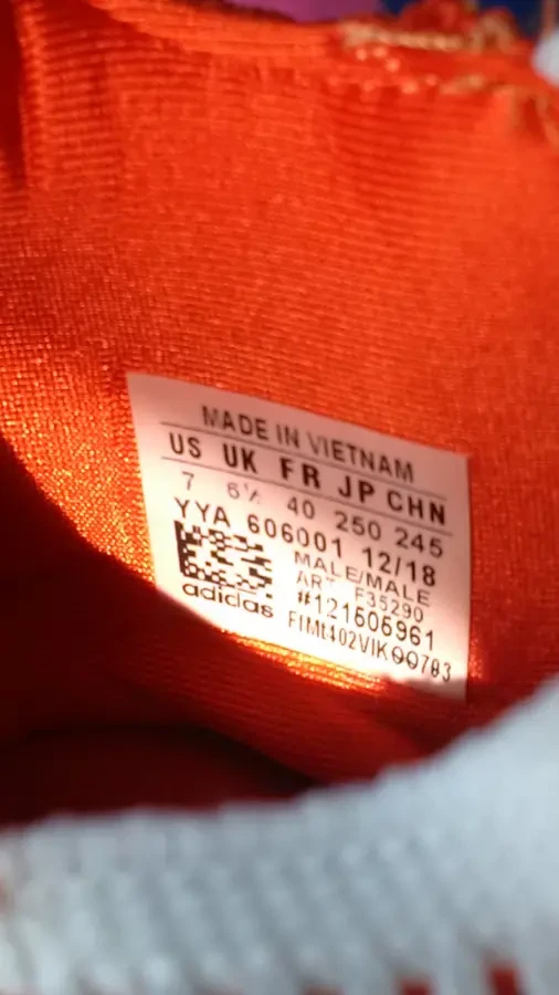 Жіночі кросівки Adidas Ultra BOOST 9