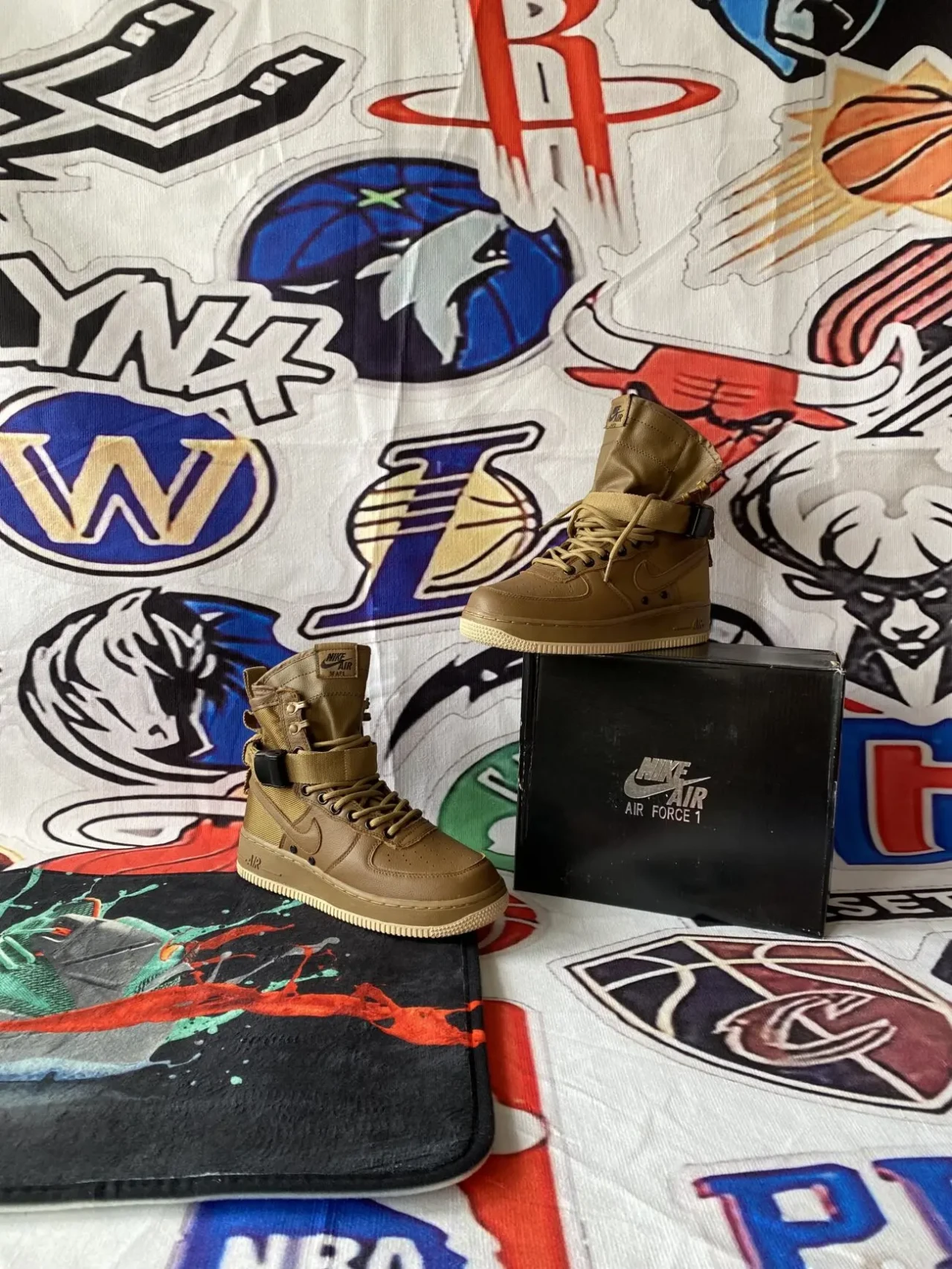 Жіночі кросівки Nike SF Air Force 1 3