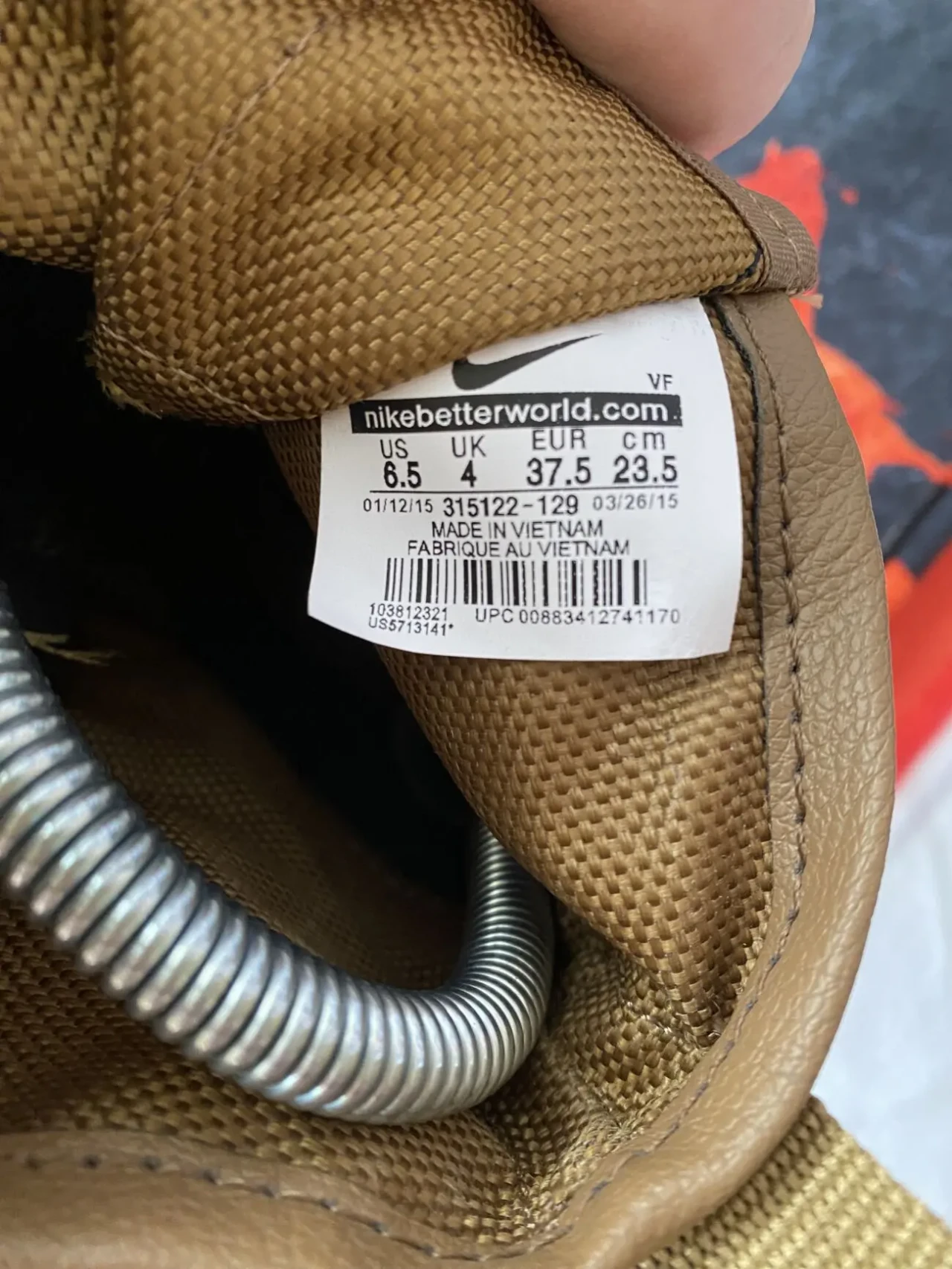 Жіночі кросівки Nike SF Air Force 1 9