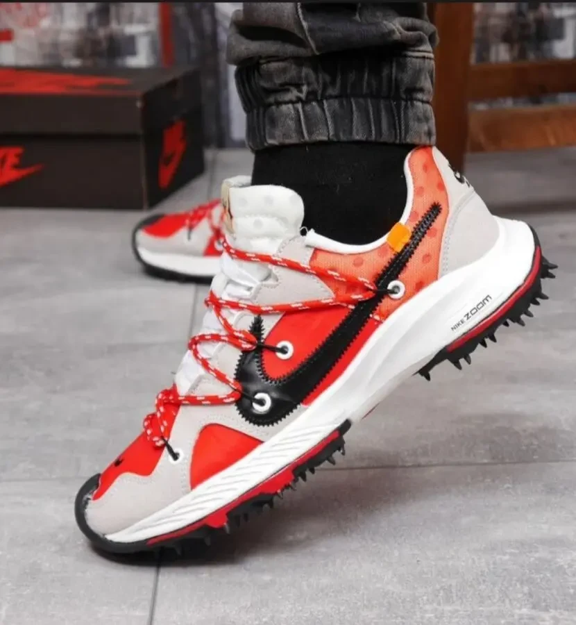 Жіночі кросівки Nike 2