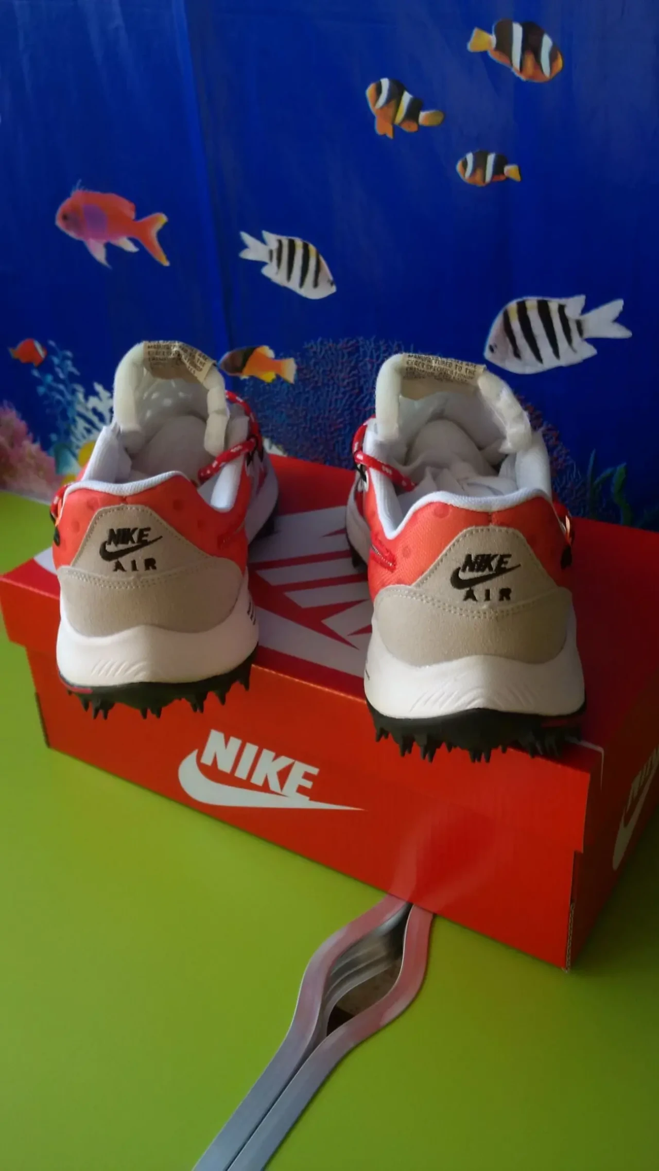 Жіночі кросівки Nike 9