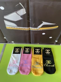 Жіночі шкарпетки