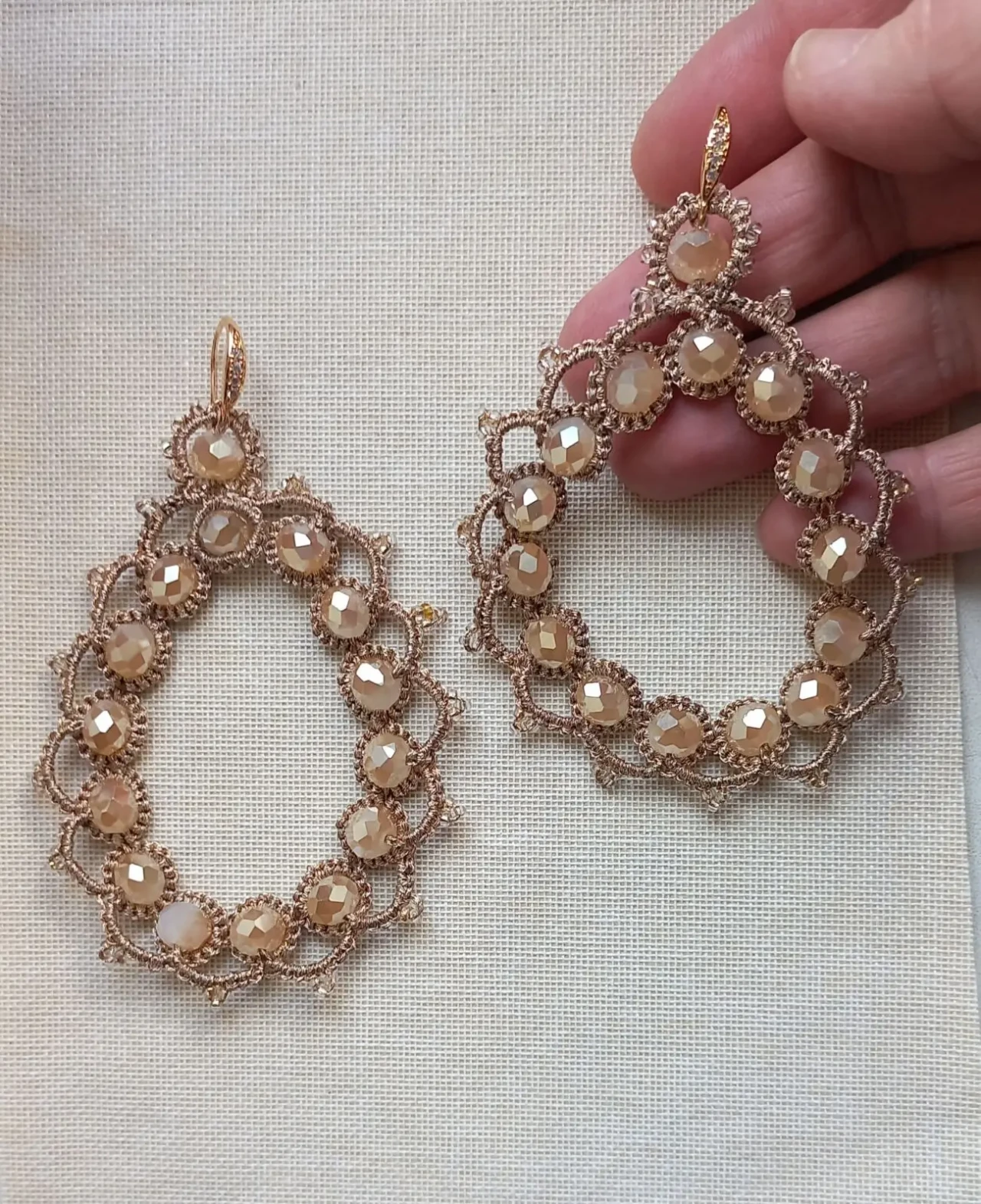 Сережки мереживні  Шампань.  Техніка фріволіте анкарс . 6