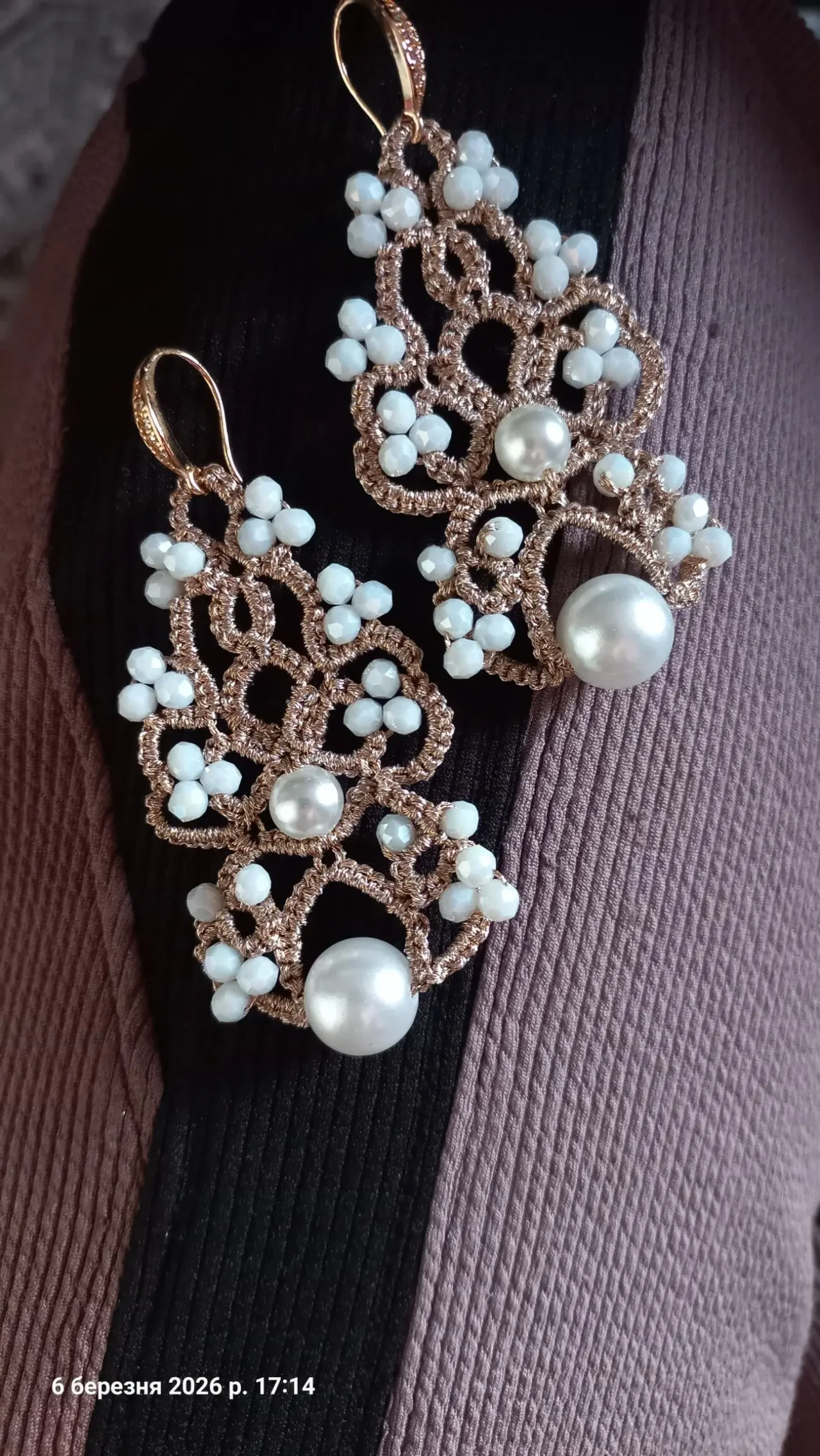 Сережки мережи Шарм кольору шампань. Техніка фріволіте анкарс. 3