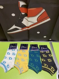 Жіночі шкарпетки