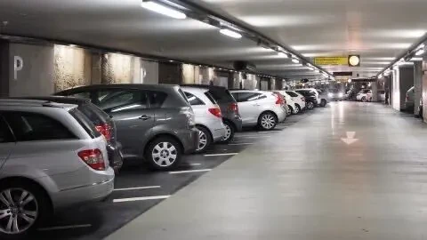 Крытый паркинг в центре ОдессыМукачевский переулок, район Музкомедии. 5