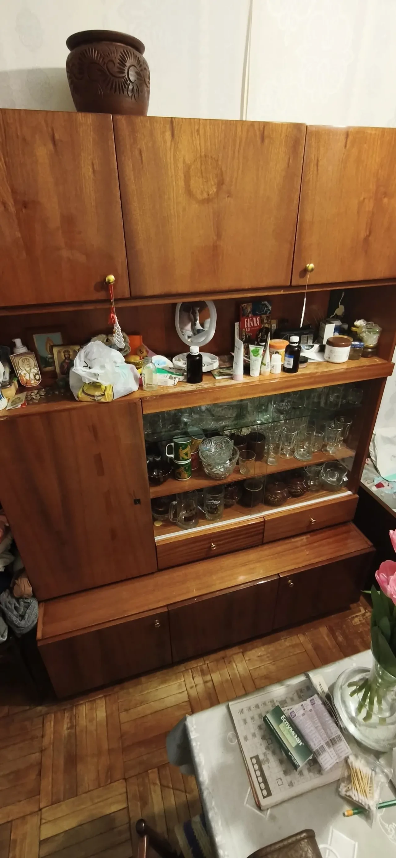 Меблева стінка 3