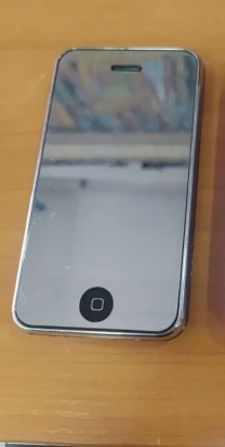 Iphone копія (не включається)