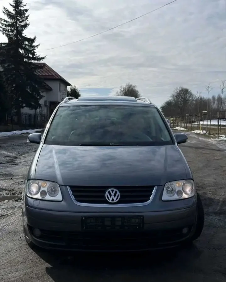 Volkswagen Touran 2
