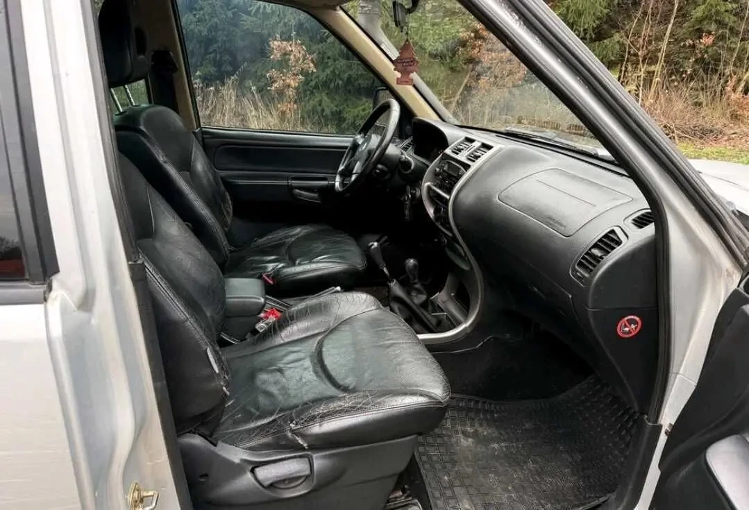 Nissan Terrano для військових 6