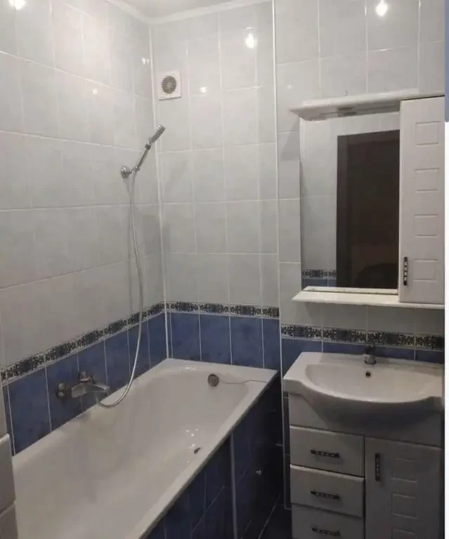 Нерухомість 3