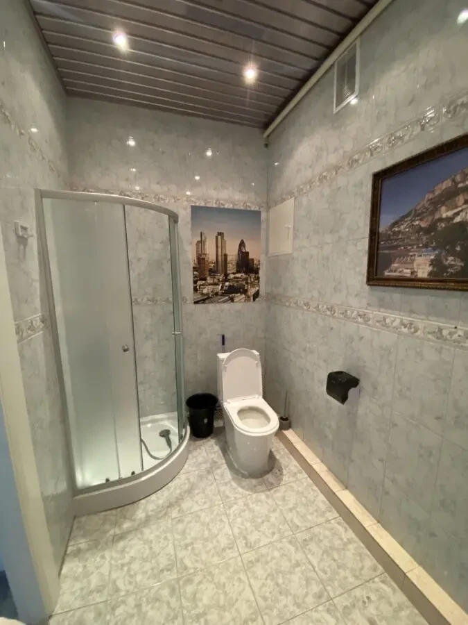 Офіс приміщення магазин салон 70м2 Міхновського 17/5 , Звіринецька 6