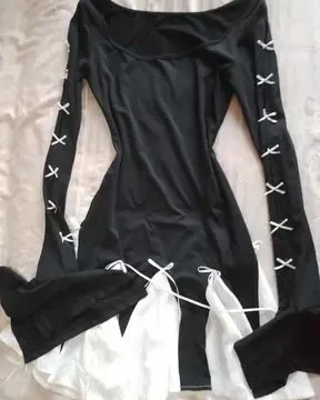 Продаю сукню чорну з бантиками 2