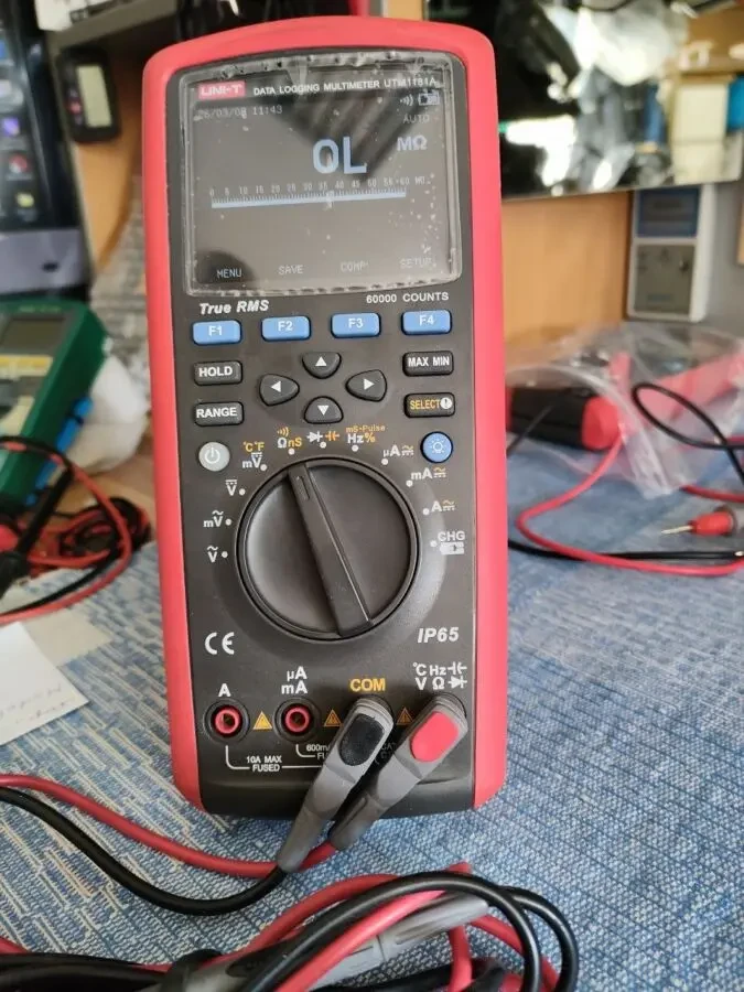 Мультиметр UNI-T UTM1181A (UT181A)