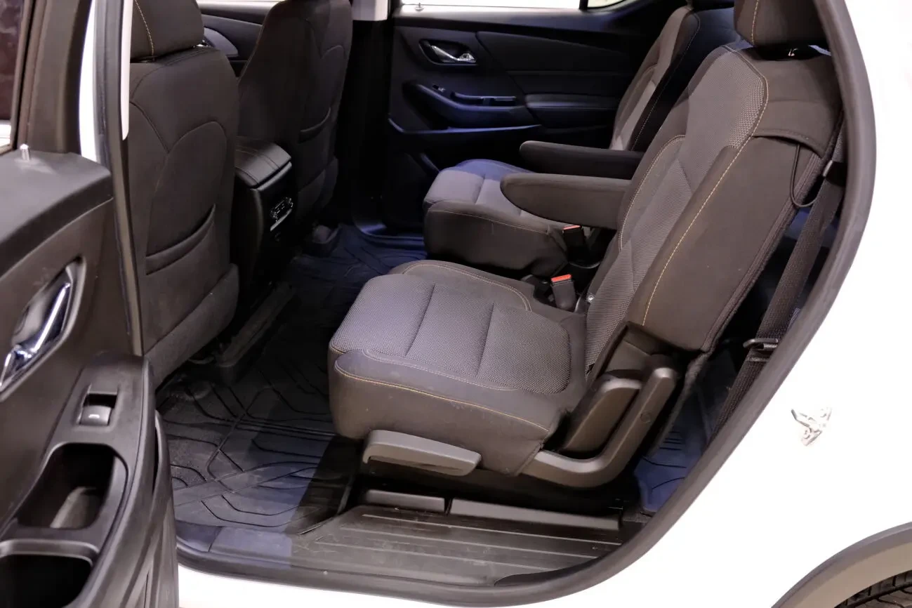 Chevrolet Traverse 8