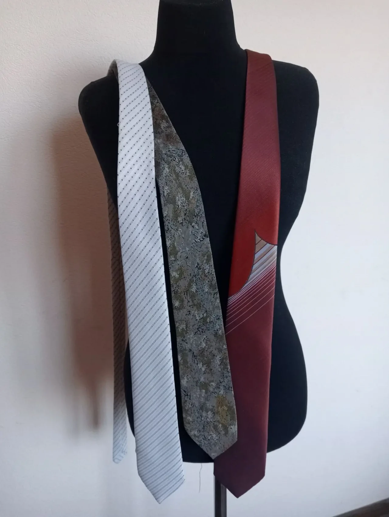 Краватки чоловічі 2