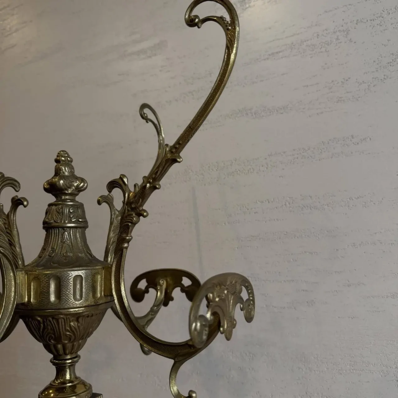 Вішак для одягу бронзовий з оніксом вінтаж 9